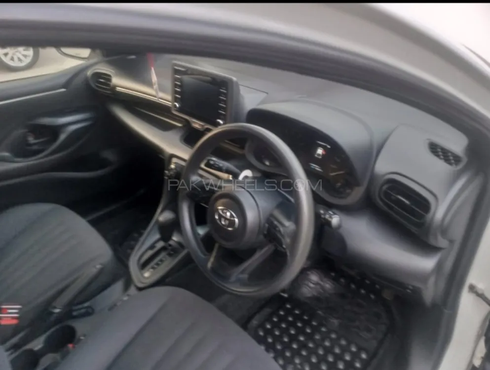 Toyota Yaris Hatchback 2021 for Sale in Faisalabad Image-1
