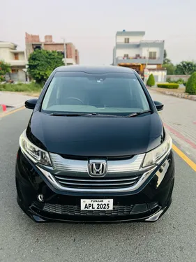 Honda Freed Hybrid B  2018