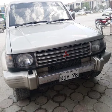 Mitsubishi Pajero 1994