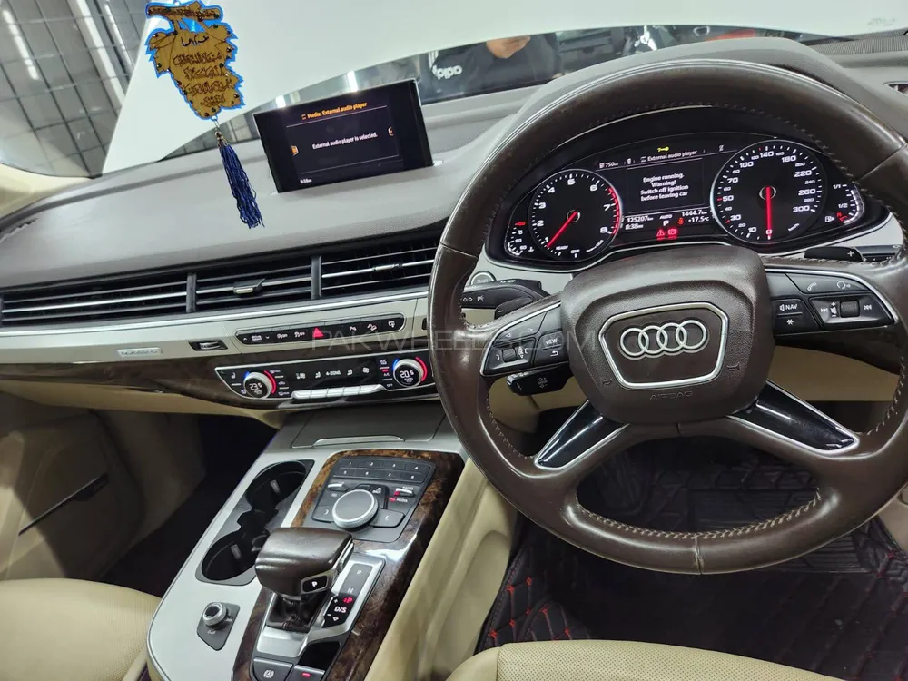 Audi Q7 2017 for Sale in Islamabad Audi Q7 2017 for Sale in Islamabad Image-5