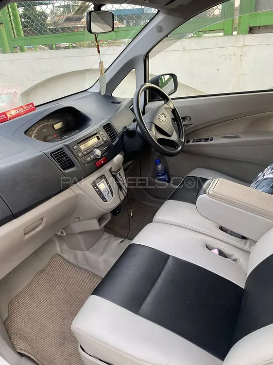 Daihatsu Move 2011 for Sale in Lahore Image-1