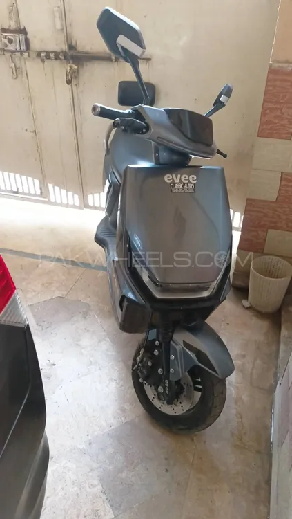 Evee Gen-Z 2025 for Sale Image-1