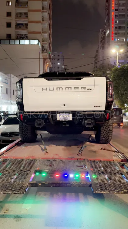 GMC Hummer EV 2022 for Sale in Karachi GMC Hummer EV 2022 for Sale in Karachi Image-11