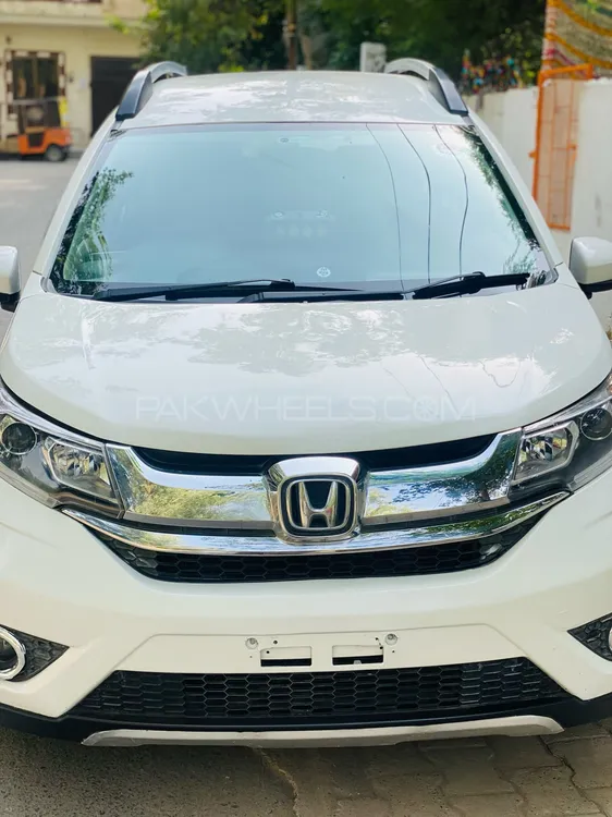 Honda BR-V 2018 for Sale in Lahore Image-1