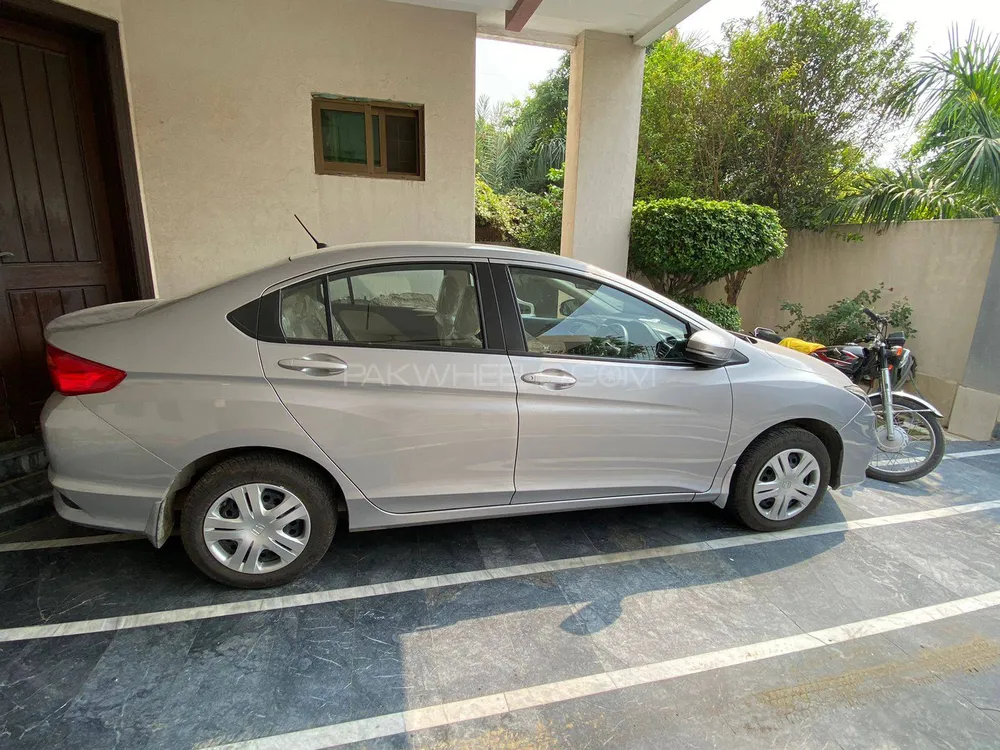 Honda City 2024 for Sale in Lahore Image-1