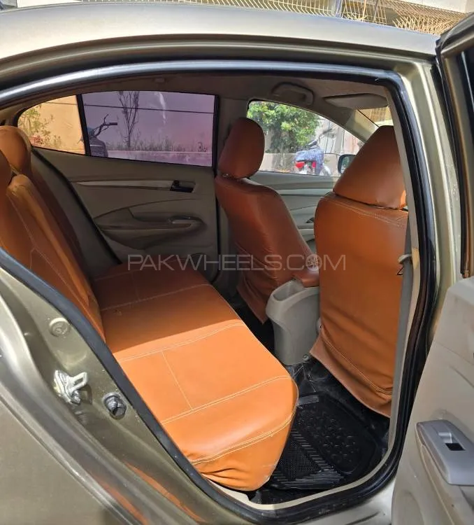 Honda City 2013 for Sale in Karachi Honda City 2013 for Sale in Karachi Image-5