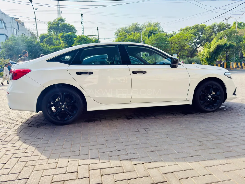 Honda Civic 2023 for Sale in Lahore Image-1