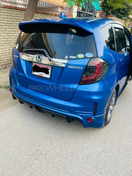 Honda Fit 2011 for Sale in Multan Image-1