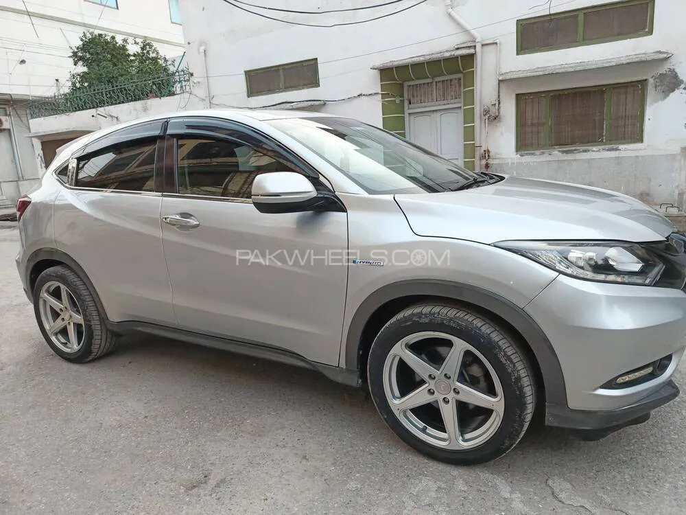 ہونڈا ویزِل 2015 for Sale in پشاور ہونڈا ویزِل 2015 for Sale in پشاور Image-2