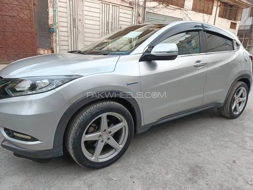 ہونڈا ویزِل 2015 for Sale in پشاور ہونڈا ویزِل 2015 for Sale in پشاور Image-3