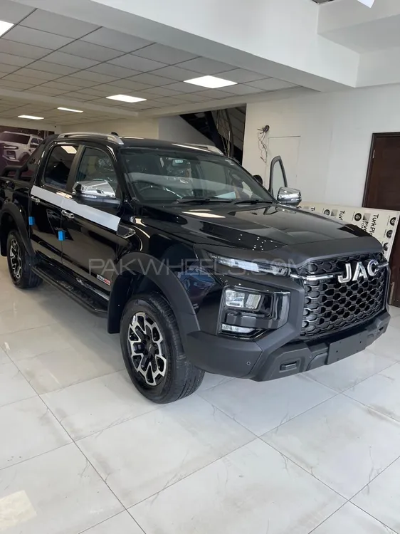 JAC T9 2025 for Sale in Lahore JAC T9 2025 for Sale in Lahore Image-1