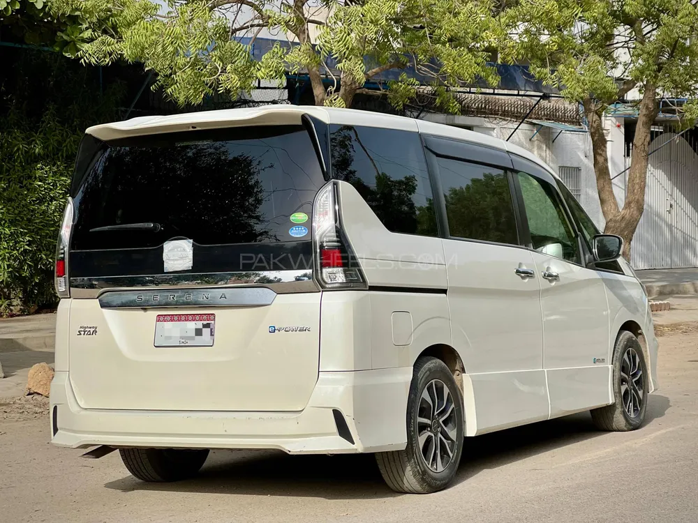 Nissan Serena 2019 for Sale in Karachi Nissan Serena 2019 for Sale in Karachi Image-4