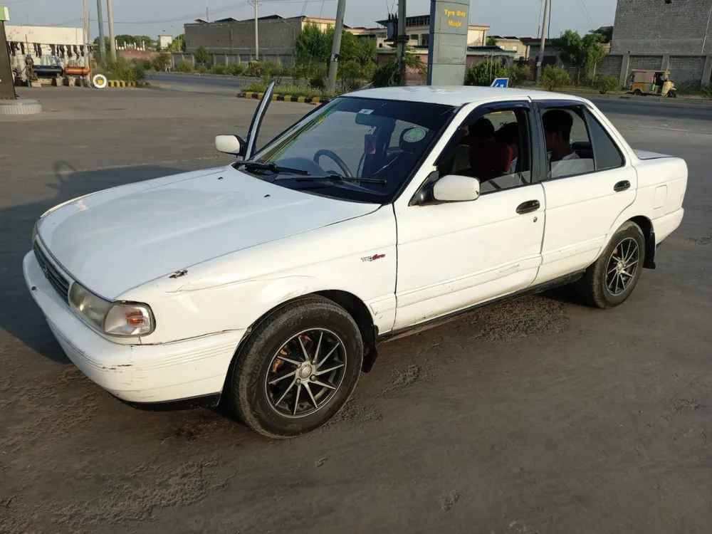 Nissan Sunny 1993 for Sale in Sheikhupura Image-1