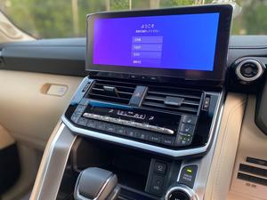 Brand New 2025 
Land Cruiser ZX LC300 
3.5L Twin Turbo Petrol
Zero Meter 
Unregistered  
Fresh Import
 
*Digital Meter
*New TV 
*Digital screen for climate change 
*Heads up Display
*Fingerprint Start
*Rear Entertainment 
*Cool Box
*Beige Room 
*7 Seater 
*Back Autodoor 
*JBL Sound System