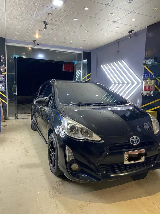 Toyota Aqua 2014 for Sale in Hyderabad Image-1