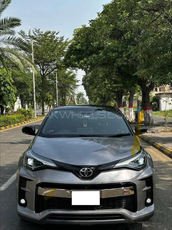 Toyota C-HR 2019 for Sale in Gujranwala Image-1