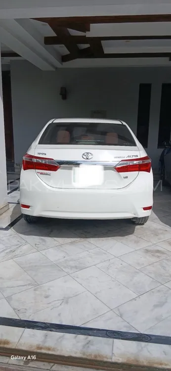 Toyota Corolla 2017 for Sale in Islamabad Image-1