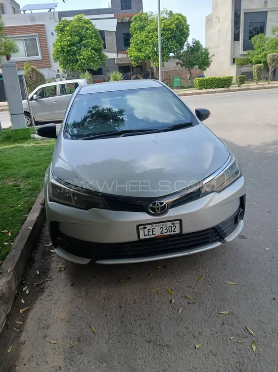 Toyota Corolla 2016 for Sale in Lahore Image-1
