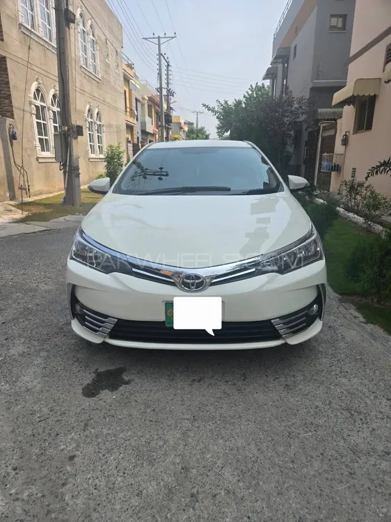Toyota Corolla 2017 for Sale in Lahore Image-1