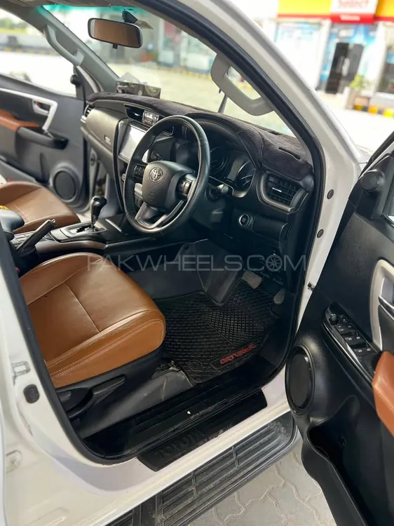 Toyota Fortuner 2021 for Sale in Wah cantt Toyota Fortuner 2021 for Sale in Wah cantt Image-3