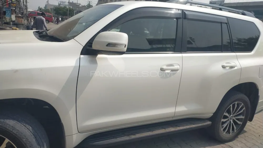 Toyota Prado 2019 for Sale in Mirpur A.K. Image-1