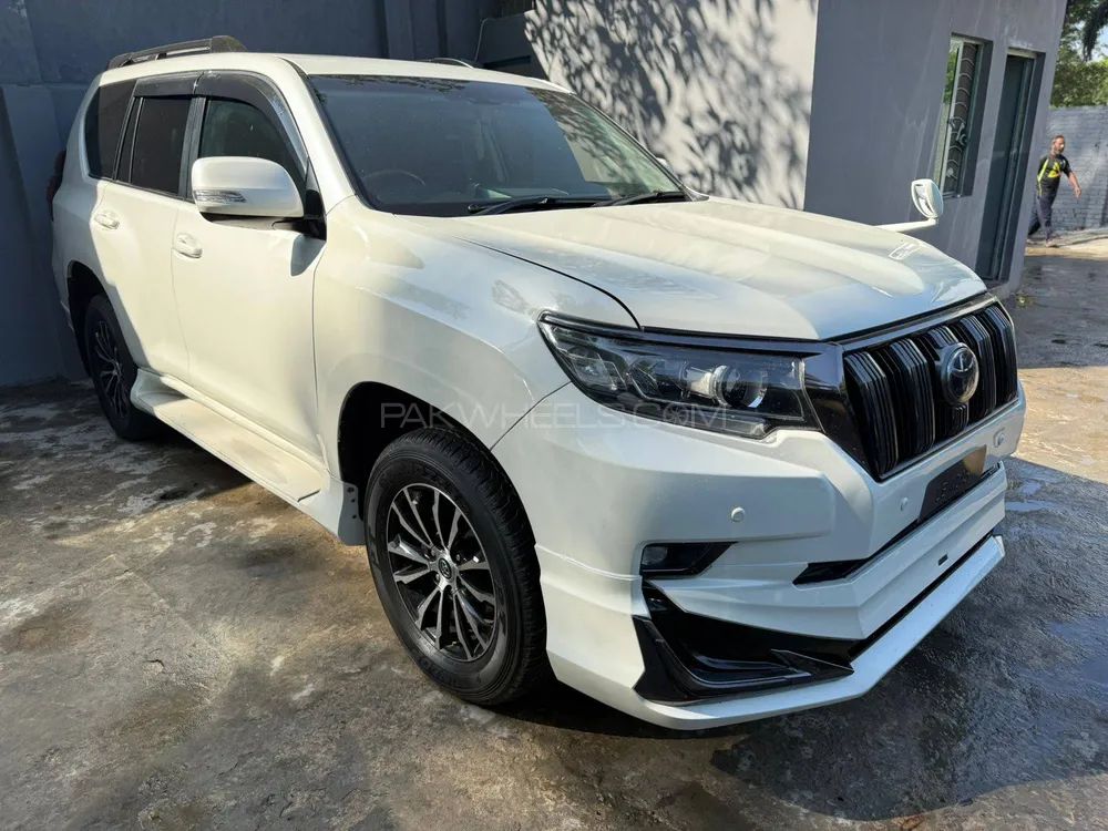 Toyota Prado 2011 for Sale in Sialkot Image-1
