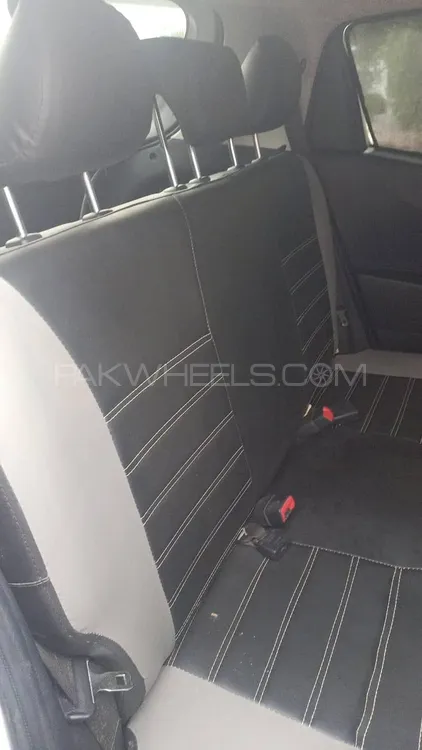 Toyota Vitz 2014 for Sale in Karachi Toyota Vitz 2014 for Sale in Karachi Image-12