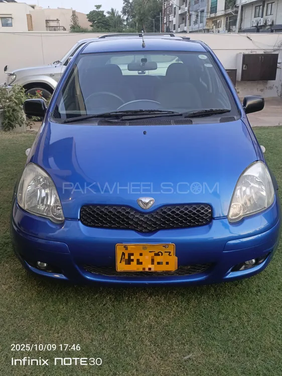 Toyota Vitz 2003 for Sale in Karachi Image-1
