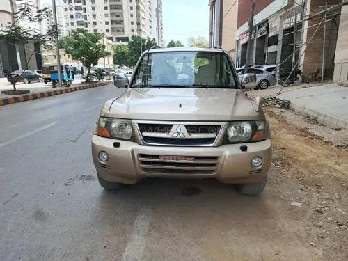 Mitsubishi Pajero GLX 2.8D 2004