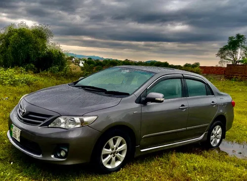 Toyota Corolla Altis SR Cruisetronic 1.6 2013