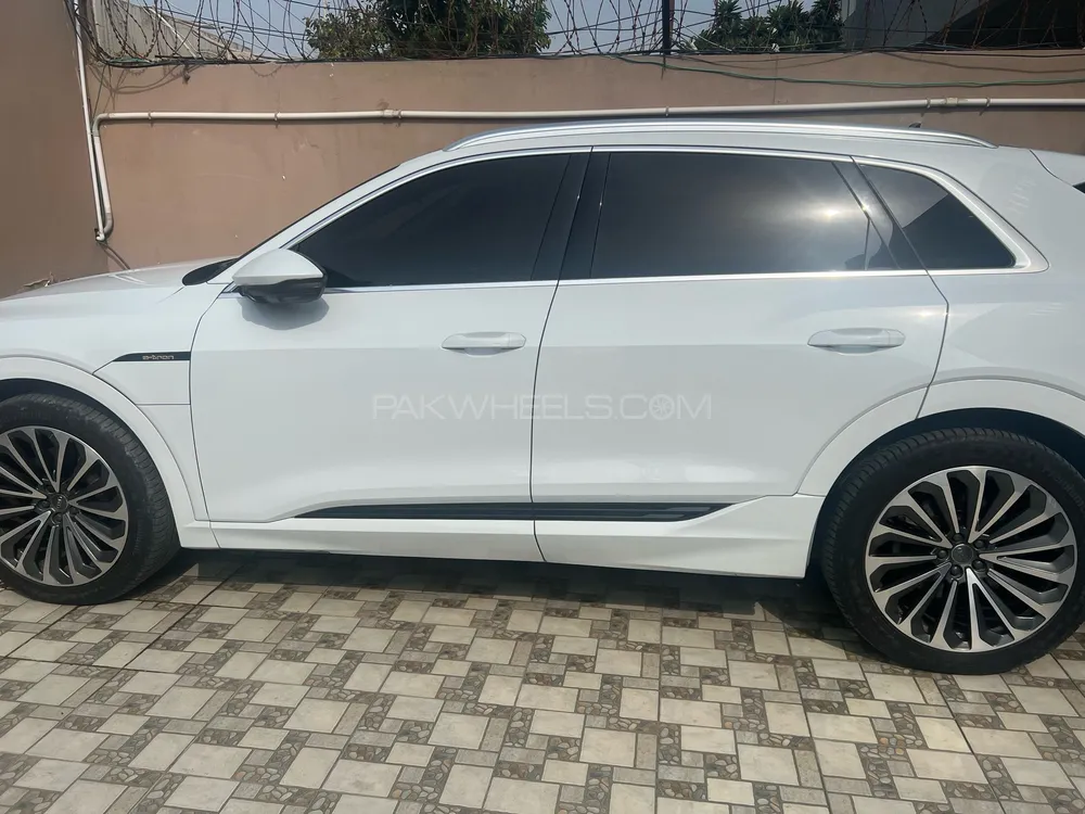 آوڈی ای-ٹران 2021 for Sale in کراچی Image-1