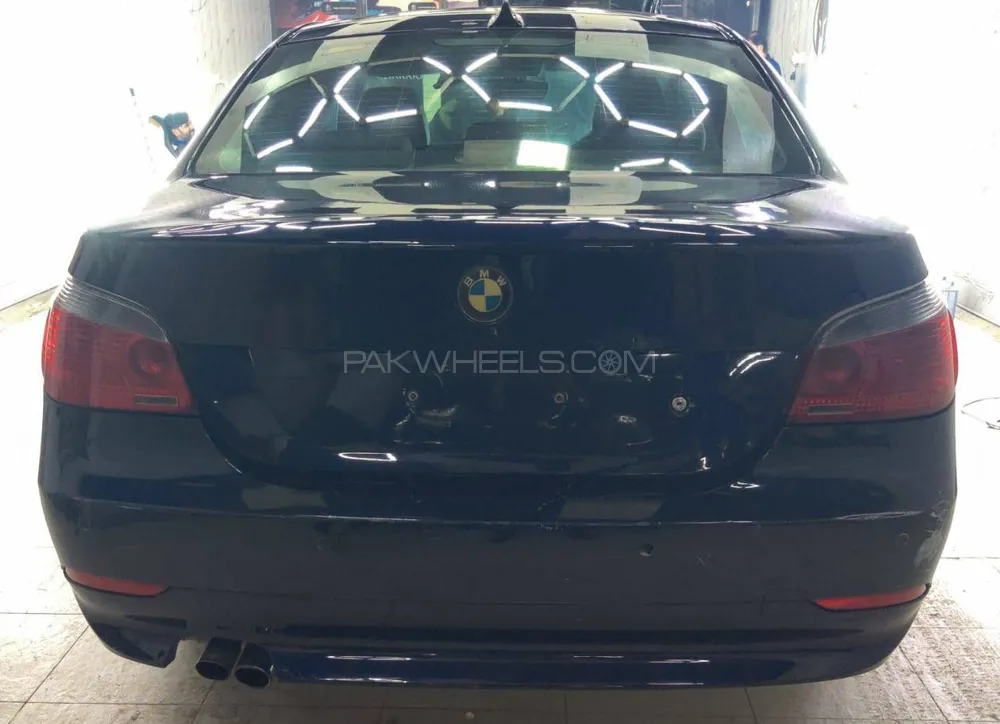 بی ایم ڈبلیو 5 سیریز 2006 for Sale in لاہور بی ایم ڈبلیو 5 سیریز 2006 for Sale in لاہور Image-7