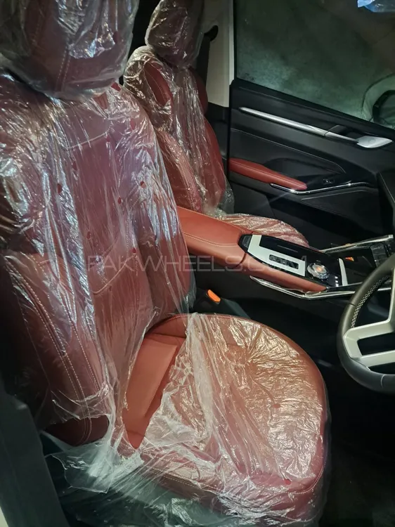Haval H6 2025 for Sale in Sialkot Haval H6 2025 for Sale in Sialkot Image-8