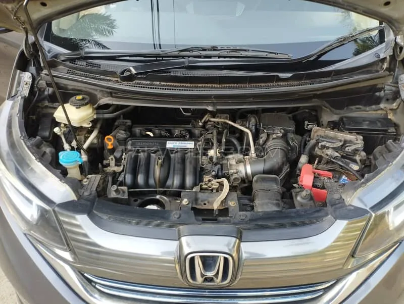 Honda Freed 2016 for Sale in Karachi Image-1