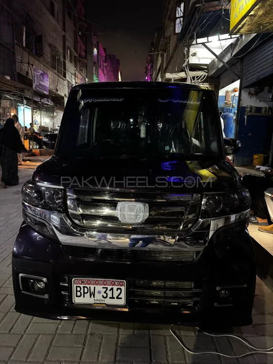 Honda N Box 2017 for Sale in Karachi Image-1