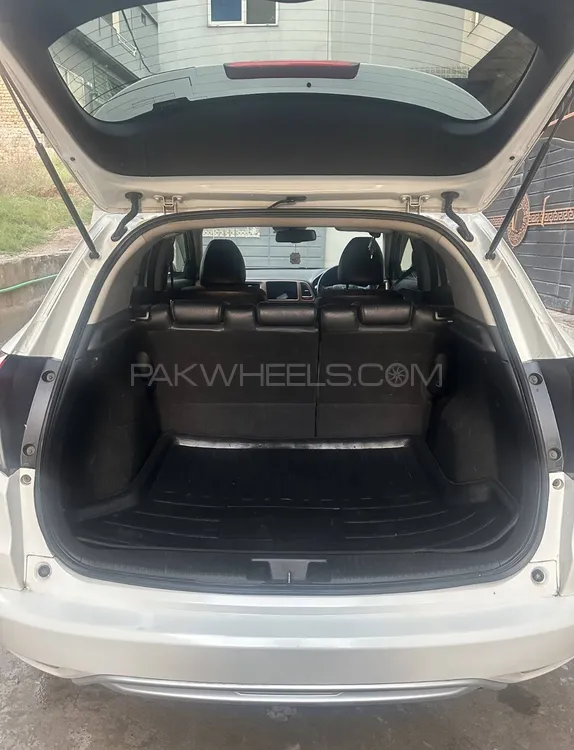 Honda Vezel 2014 for Sale in Islamabad Honda Vezel 2014 for Sale in Islamabad Image-5