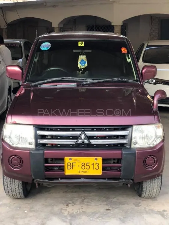 Mitsubishi Pajero Mini 2010 for Sale in Karachi Image-1