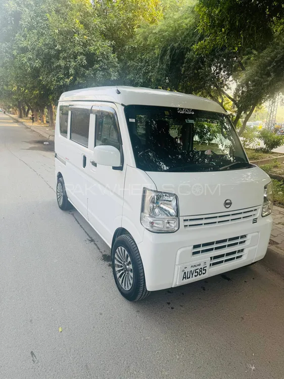 نسان کلپر 2020 for Sale in لاہور نسان کلپر 2020 for Sale in لاہور Image-1