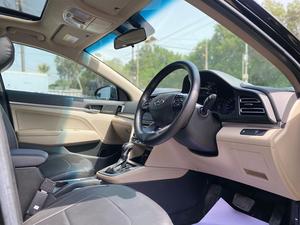 Hyundai Elantra GLS
Model: 2023  
Mileage: 18,000 Km
Reg: 2023 khi

*PPF Coated
*YOKOHAMA Blu Earth tyres

calling and visiting hours

Monday to Saturday

11:00 AM to 7:00 PM