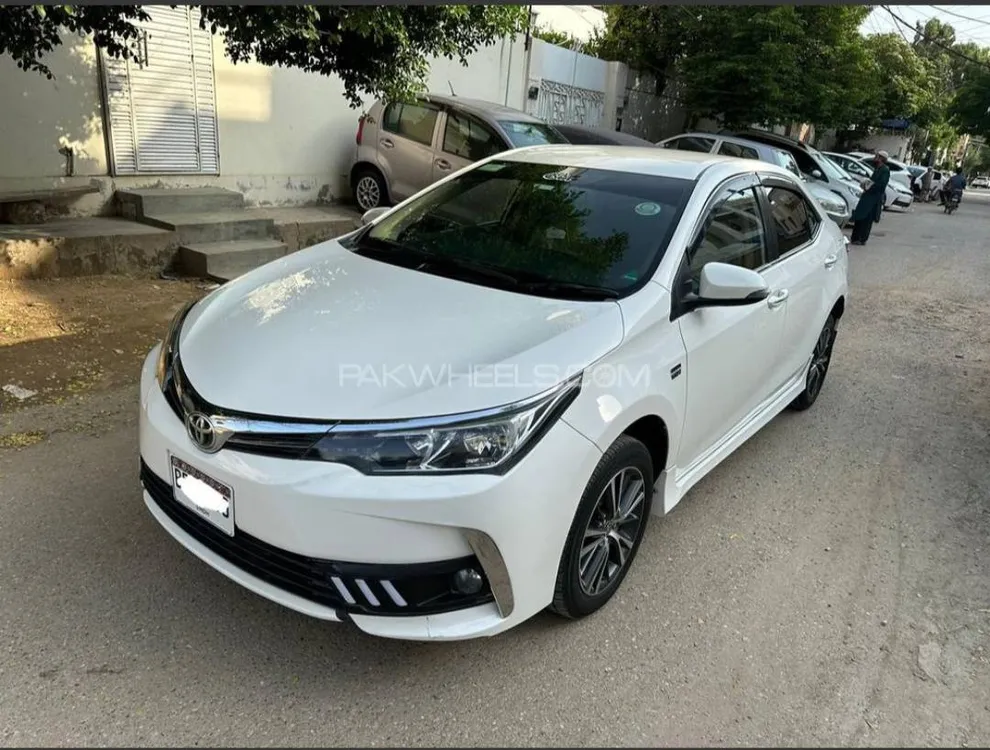 Toyota Corolla 2020 for Sale in Karachi Image-1