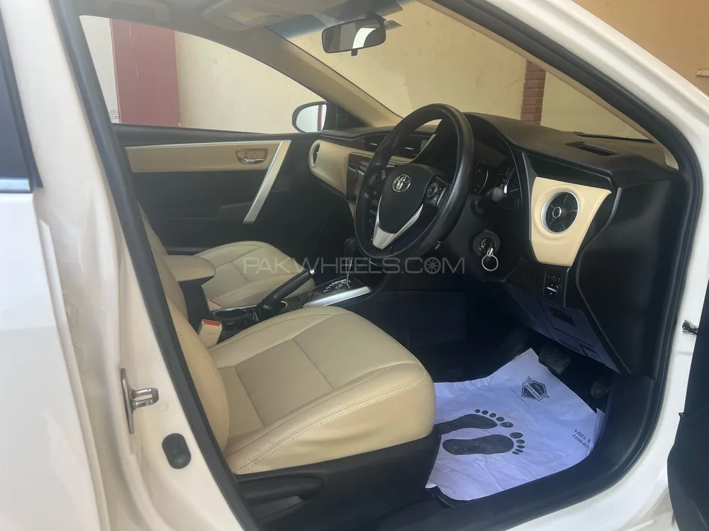 Toyota Corolla 2018 for Sale in Multan Image-1