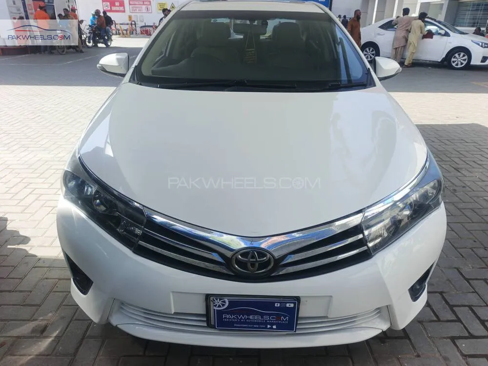 Toyota Corolla 2015 for Sale in Lahore Image-1