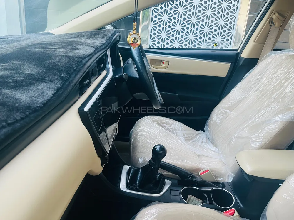 Toyota Corolla 2017 for Sale in Gujrat Image-1