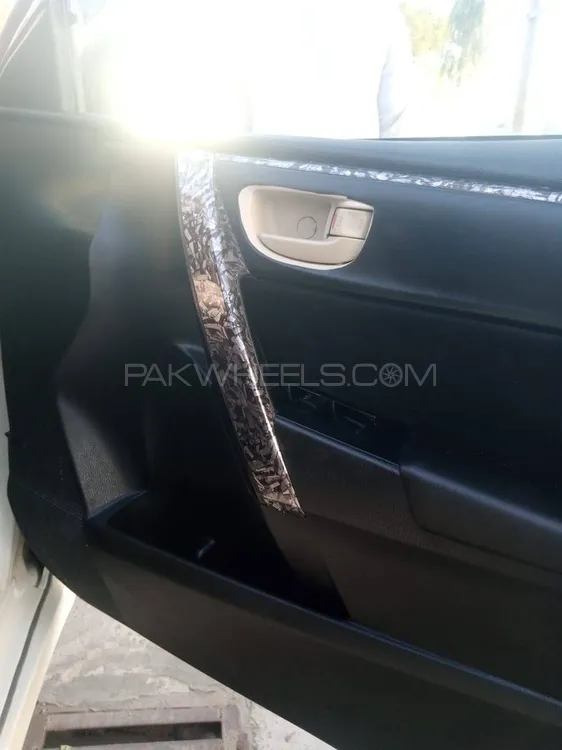 Toyota Corolla 2015 for Sale in Gujrat Image-1