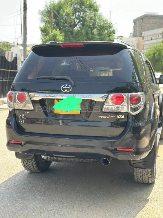 Toyota Fortuner 2014 for Sale in Karachi Image-1