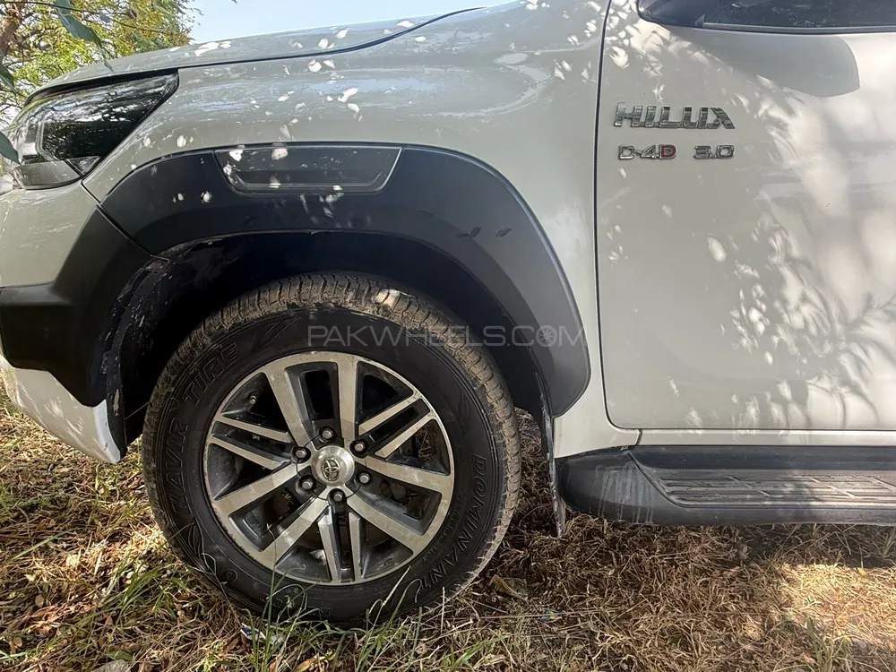 Toyota Hilux 2017 for Sale in Islamabad Toyota Hilux 2017 for Sale in Islamabad Image-5