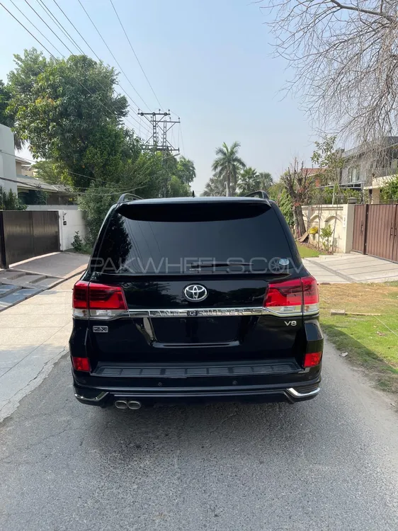 Toyota Land Cruiser 2016 for Sale in Lahore Image-1