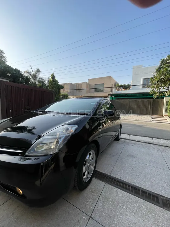 Toyota Prius 2007 for Sale in Lahore Toyota Prius 2007 for Sale in Lahore Image-3