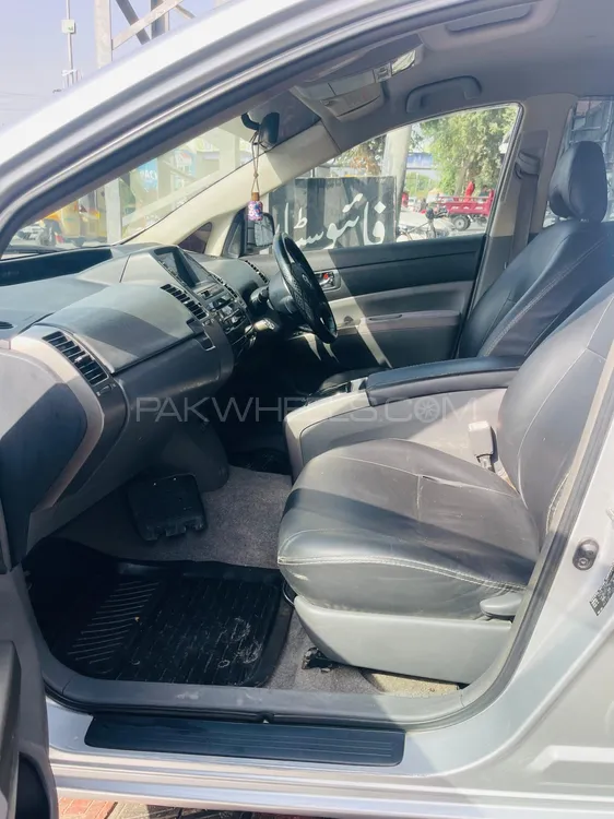Toyota Prius 2007 for Sale in Attock Toyota Prius 2007 for Sale in Attock Image-11