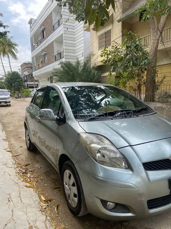 Toyota Vitz 2009 for Sale in Karachi Image-1